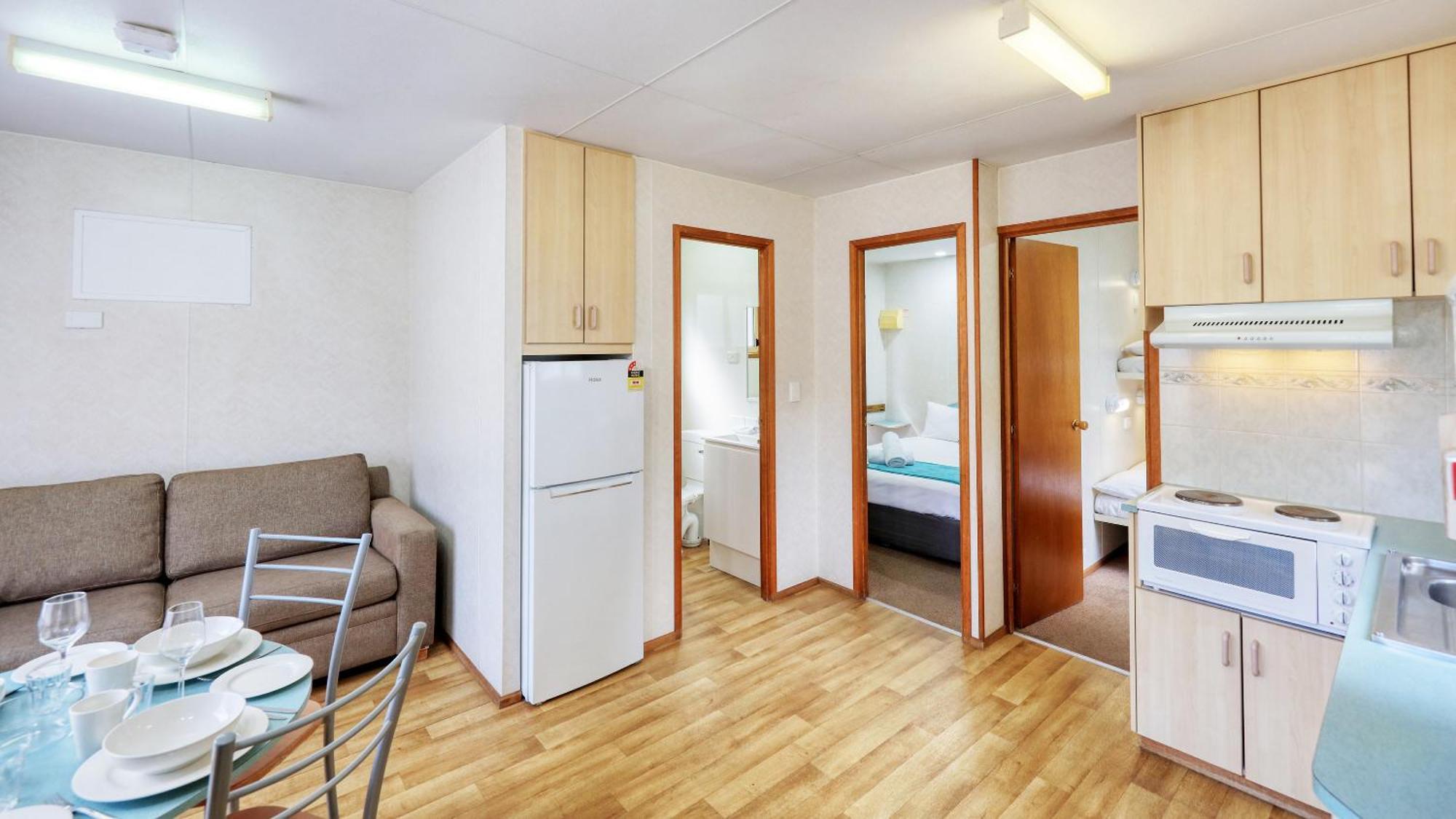 Deniliquin Riverside Caravan Park 外观 照片