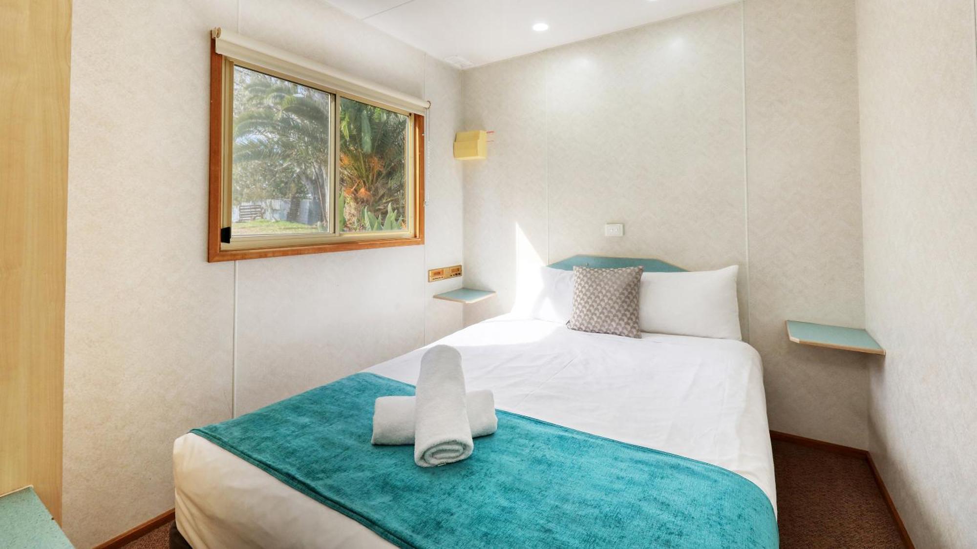 Deniliquin Riverside Caravan Park 外观 照片