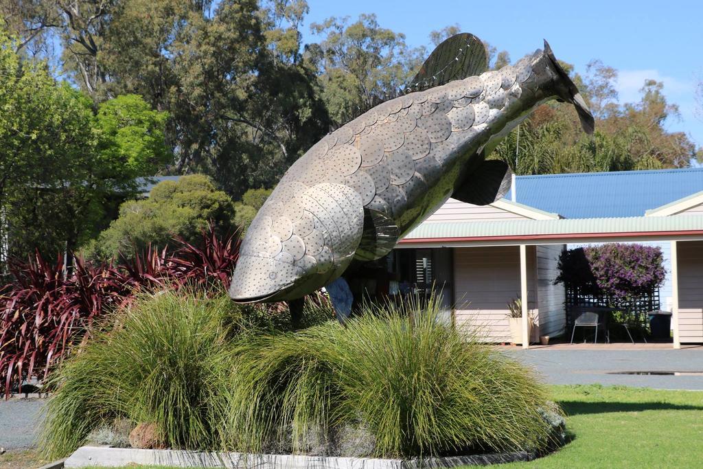Deniliquin Riverside Caravan Park 外观 照片